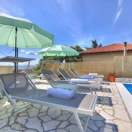 Dalmare Villa Novi Vinodolski